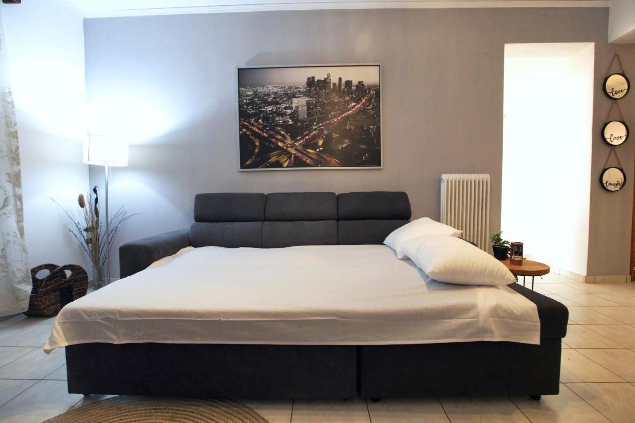 Angelina'S Boutique Suite In Nafplio City Exterior photo